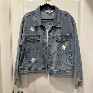 CHARLIE B Light Wash Denim Jacket with White & Yellow Daisy Embroidery
